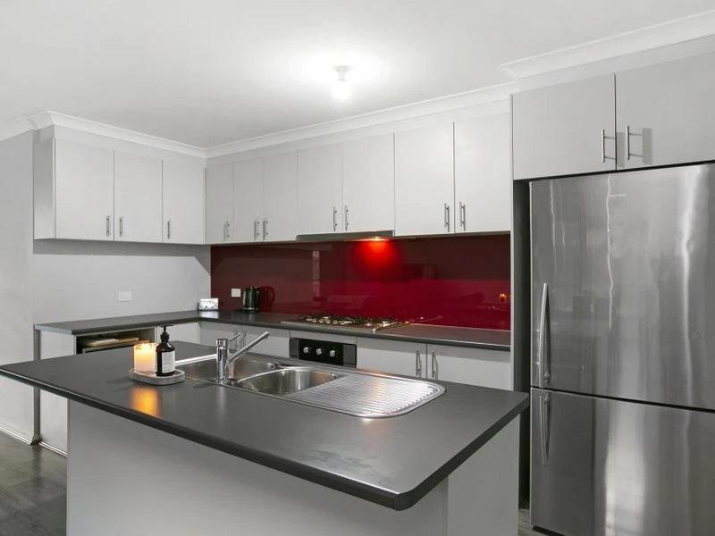 31 Barwon Street, Clyde North, VIC