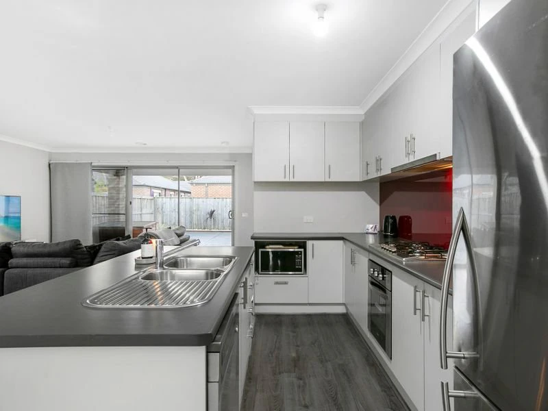 31 Barwon Street, Clyde North, VIC