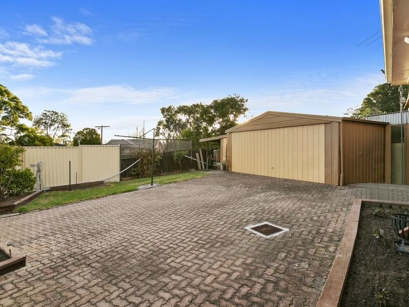 24 Currawong Street, Mornington, VIC