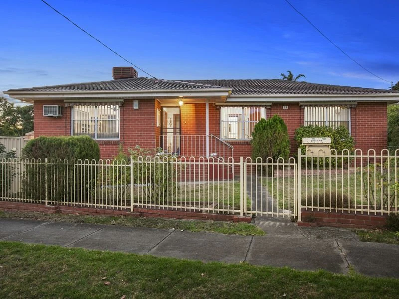 24 Currawong Street, Mornington, VIC