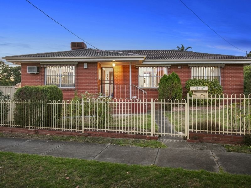 24 Currawong Street, Mornington, VIC