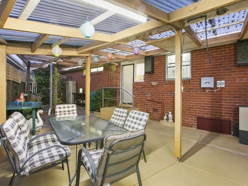 24 Currawong Street, Mornington, VIC