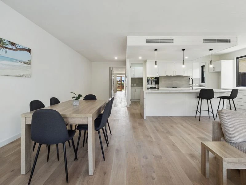 20A Sunningdale Avenue, Mornington, VIC