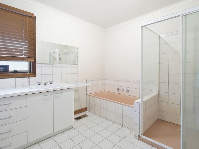 51 Ian Road, Mount Martha, VIC