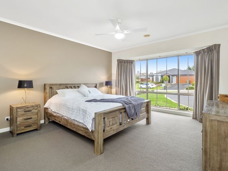 28 Ben Drive, Mornington, VIC