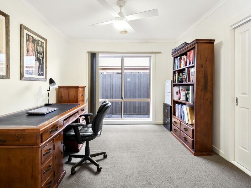 28 Ben Drive, Mornington, VIC