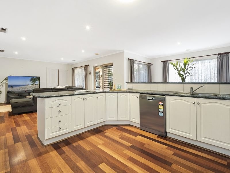 28 Veda Avenue, Mount Martha, VIC