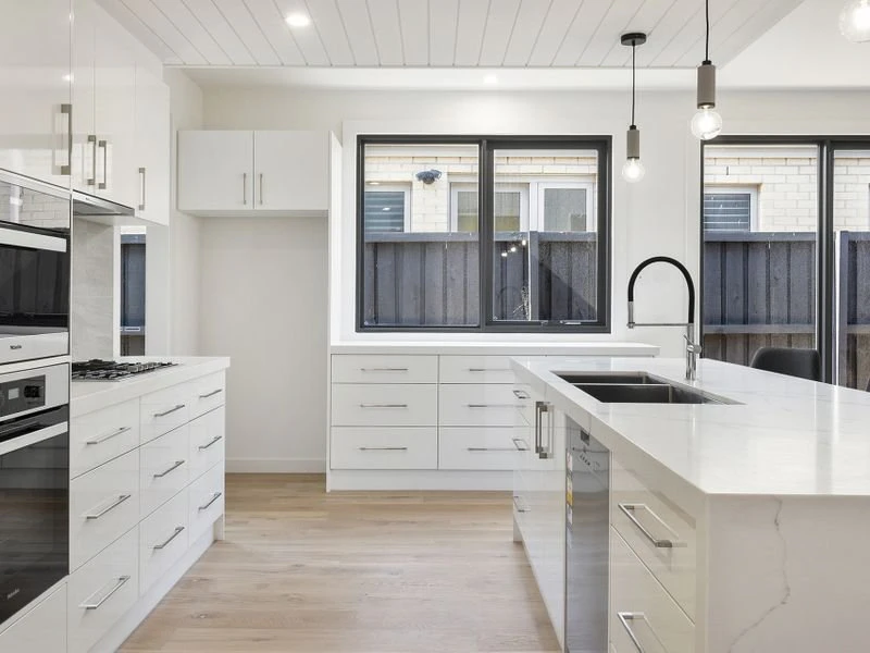 20A Sunningdale Avenue, Mornington, VIC