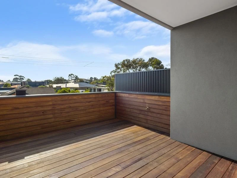 20A Sunningdale Avenue, Mornington, VIC