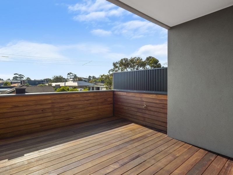 20A Sunningdale Avenue, Mornington, VIC