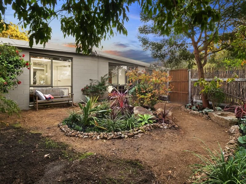 8 Warilda Court, Mornington, VIC