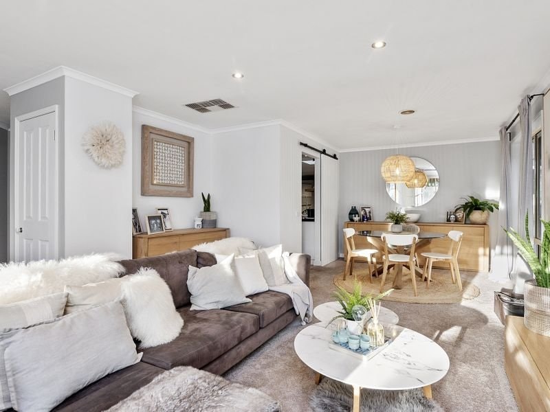 13 Cambridge Court, Mornington, VIC