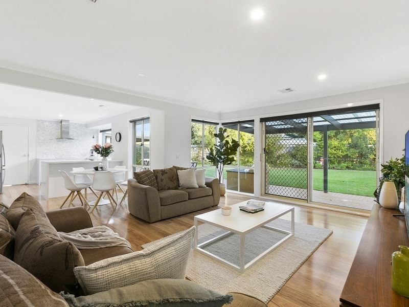 8 Jamboree Close, Mornington, VIC