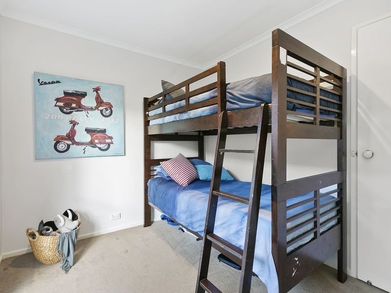 8 Jamboree Close, Mornington, VIC
