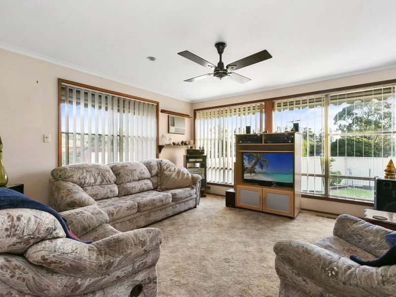 24 Currawong Street, Mornington, VIC