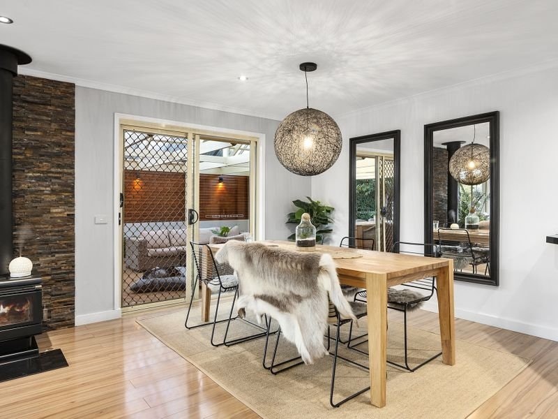 13 Cambridge Court, Mornington, VIC