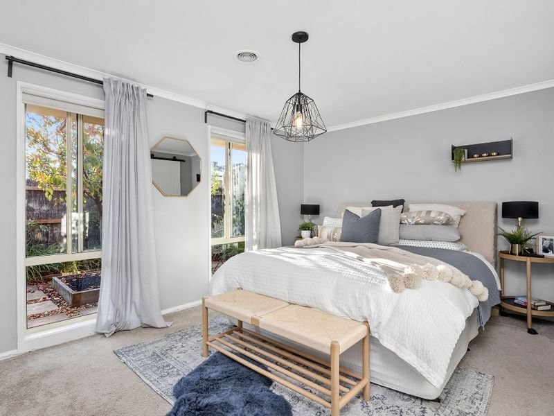 13 Cambridge Court, Mornington, VIC