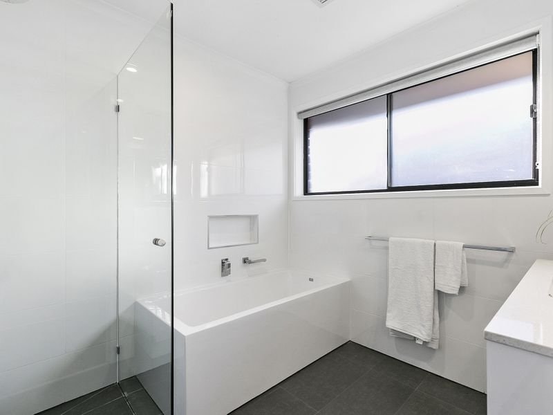 8 Jamboree Close, Mornington, VIC