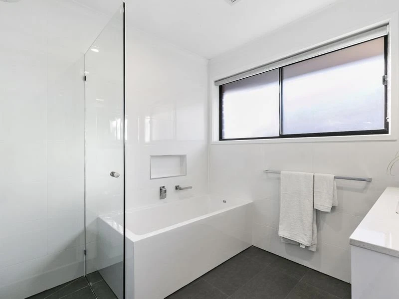 8 Jamboree Close, Mornington, VIC