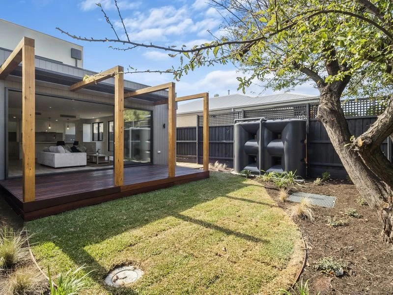 20A Sunningdale Avenue, Mornington, VIC