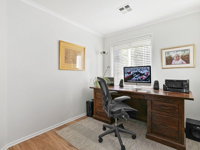 8 Jamboree Close, Mornington, VIC