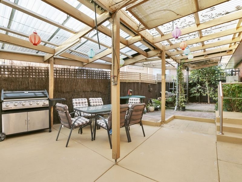 24 Currawong Street, Mornington, VIC