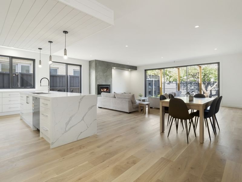 20A Sunningdale Avenue, Mornington, VIC