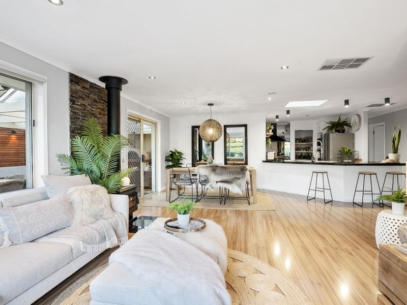 13 Cambridge Court, Mornington, VIC