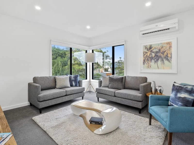 1/33 MacDonald Grove, Mornington, VIC