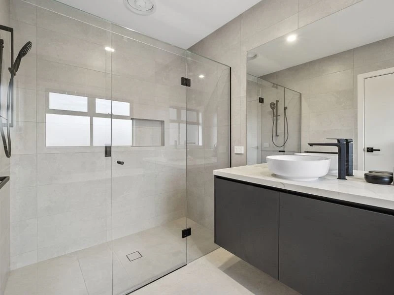 1/33 MacDonald Grove, Mornington, VIC