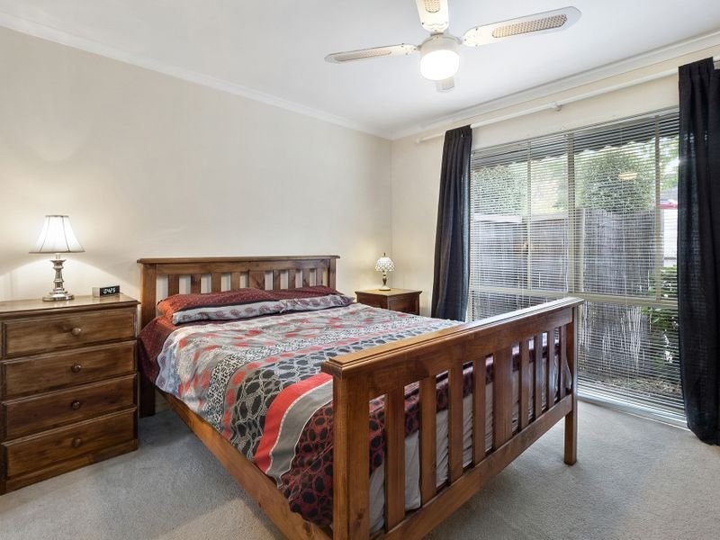 4/2 Village Close, Mount Martha, VIC