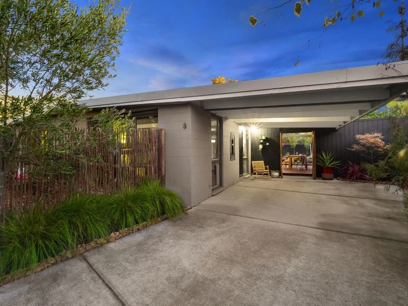 8 Warilda Court, Mornington, VIC