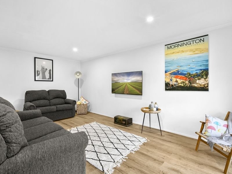 6 Bagshot Court, Mornington, VIC