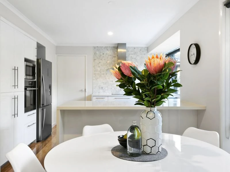 8 Jamboree Close, Mornington, VIC