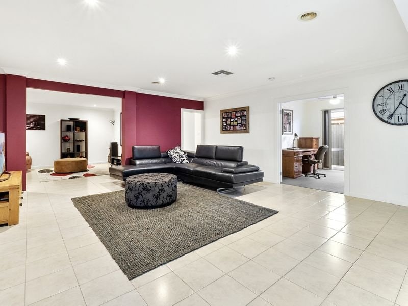 28 Ben Drive, Mornington, VIC