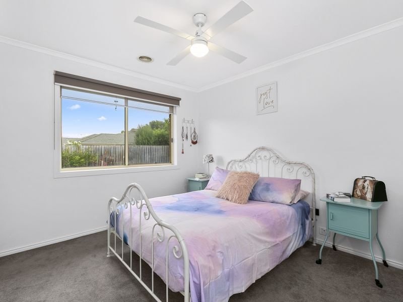 6 Bagshot Court, Mornington, VIC