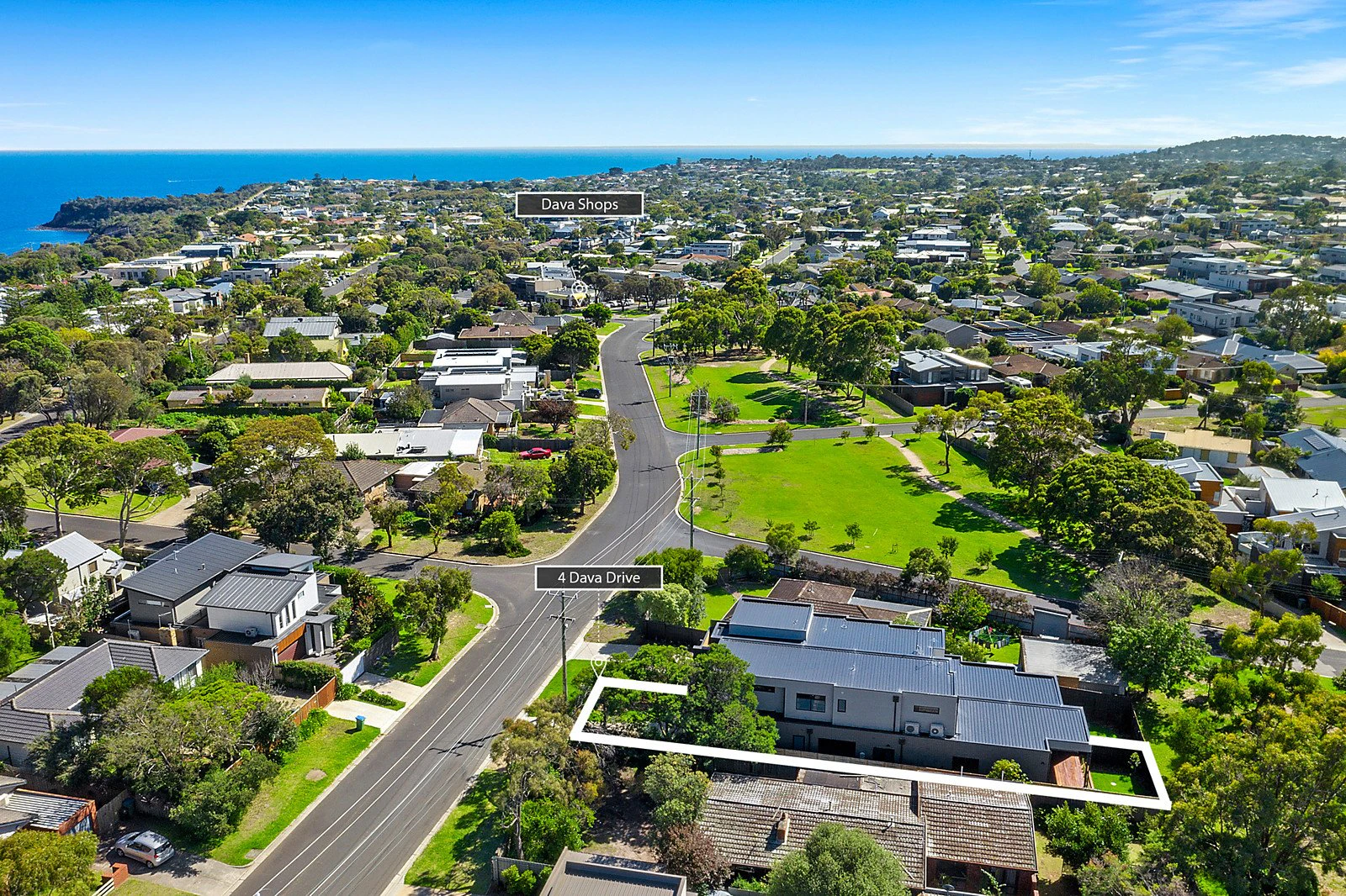 4 Dava Drive, Mornington, VIC
