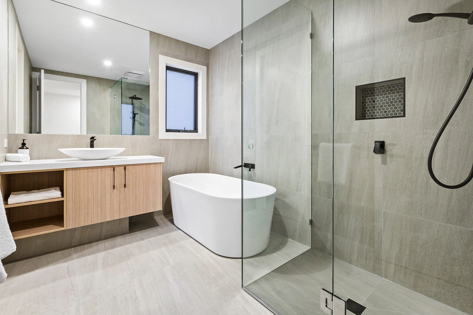 4 Dava Drive, Mornington, VIC