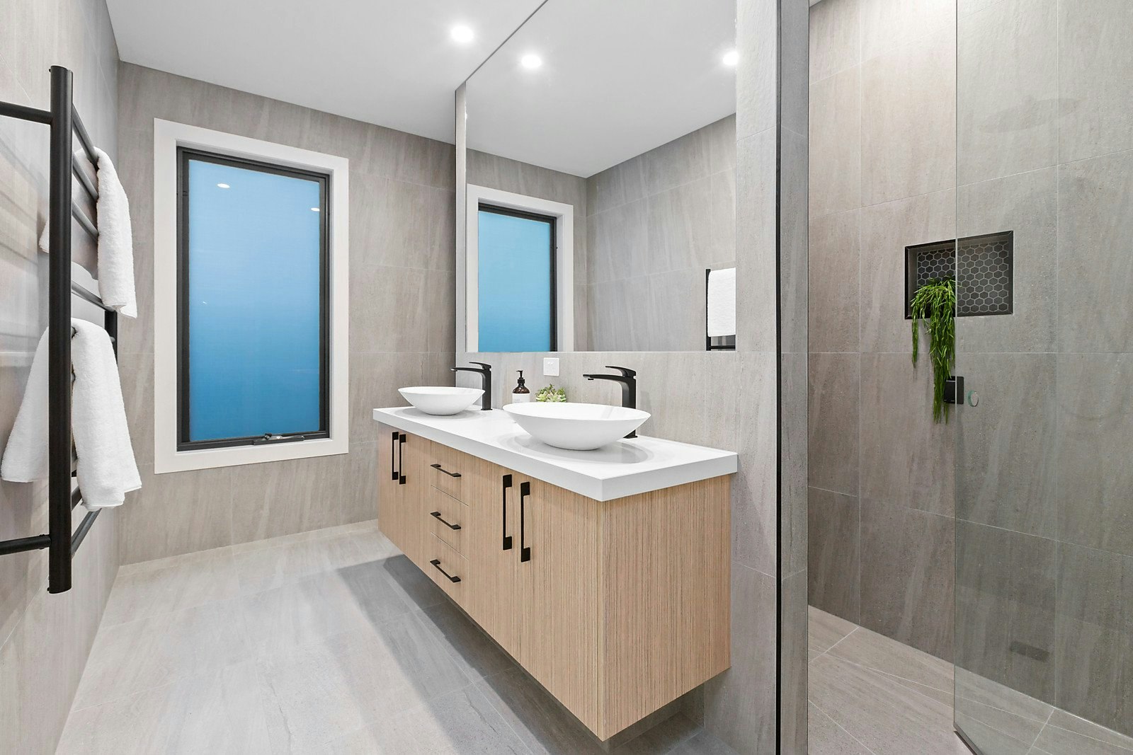 4 Dava Drive, Mornington, VIC