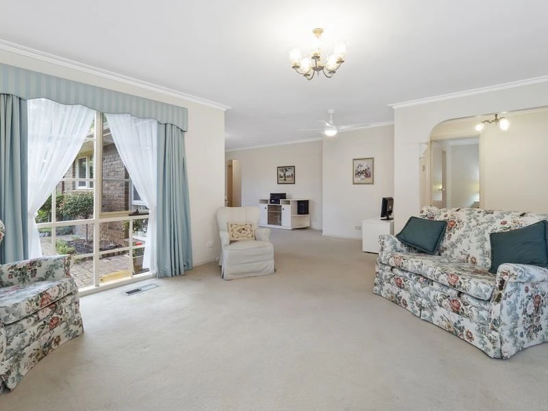 1/8 Palmerston Crescent, Frankston South, VIC
