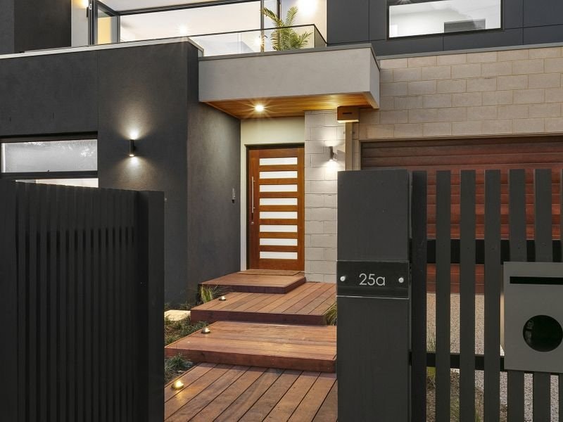 25A Gleneagles Avenue, Mornington, VIC