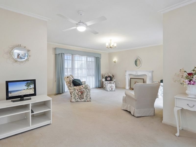 1/8 Palmerston Crescent, Frankston South, VIC