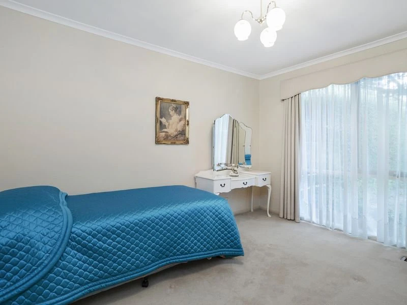 1/8 Palmerston Crescent, Frankston South, VIC