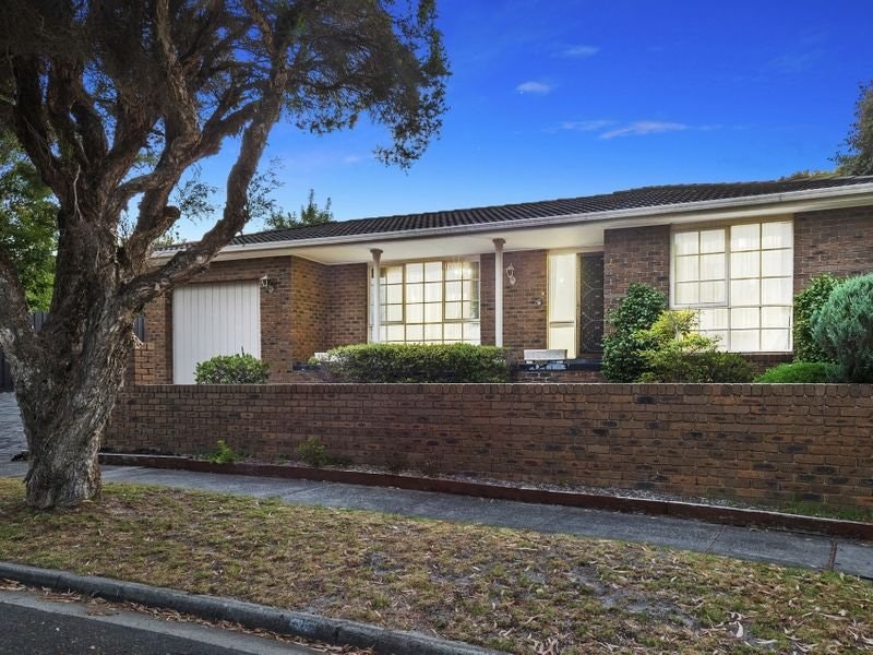 1/8 Palmerston Crescent, Frankston South, VIC