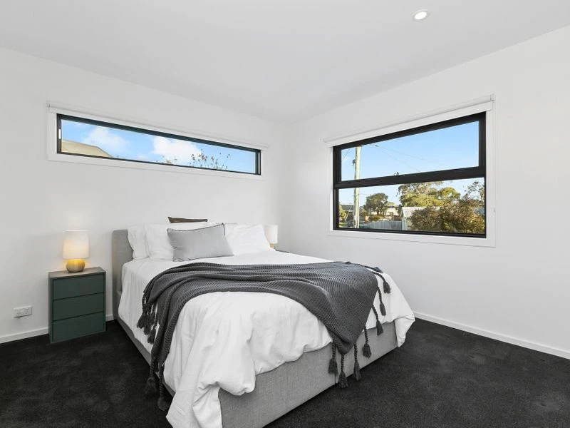 25A Gleneagles Avenue, Mornington, VIC