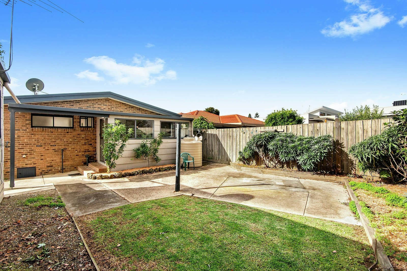 9 Swansea Grove, Mornington, VIC