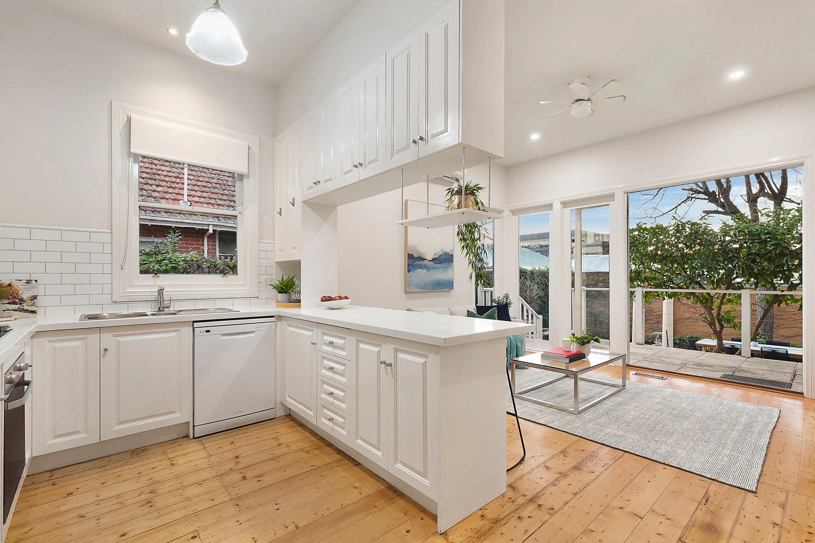 9 Manningtree Road, Hawthorn, VIC