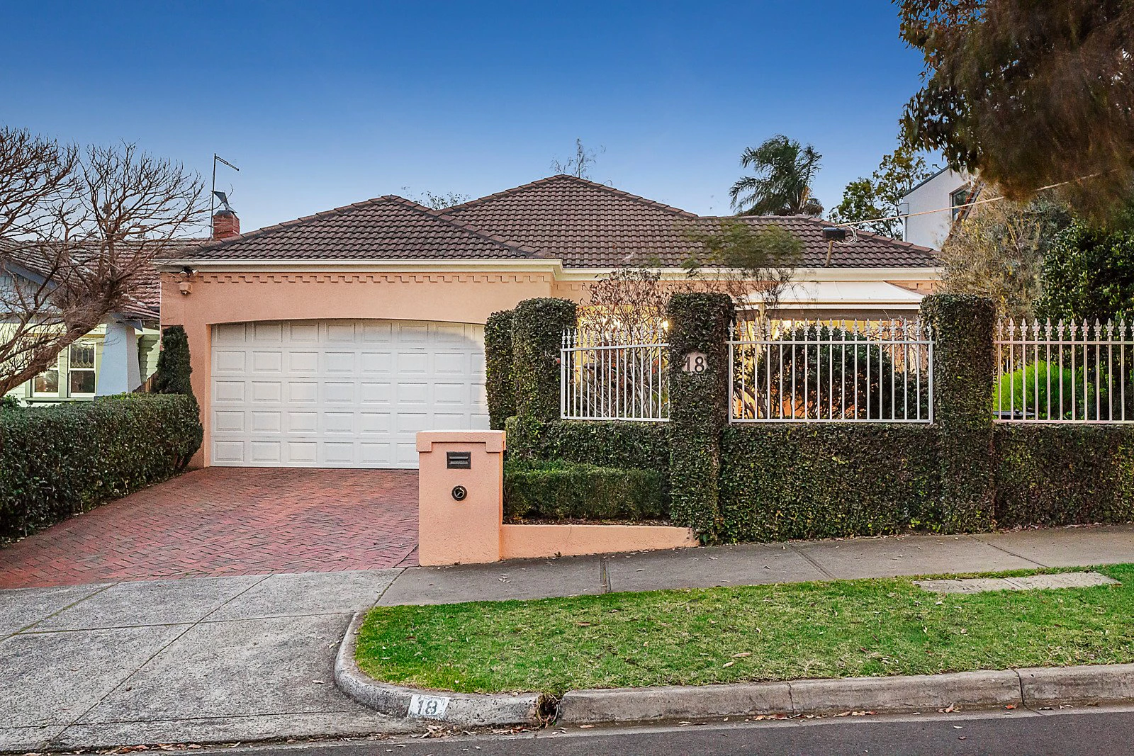 18 Irymple Avenue, Kew East, VIC