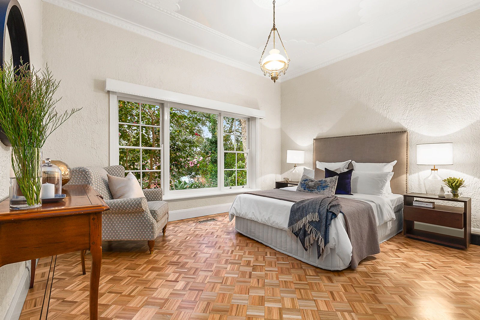 7 Clitheroe Court, Glen Iris, VIC