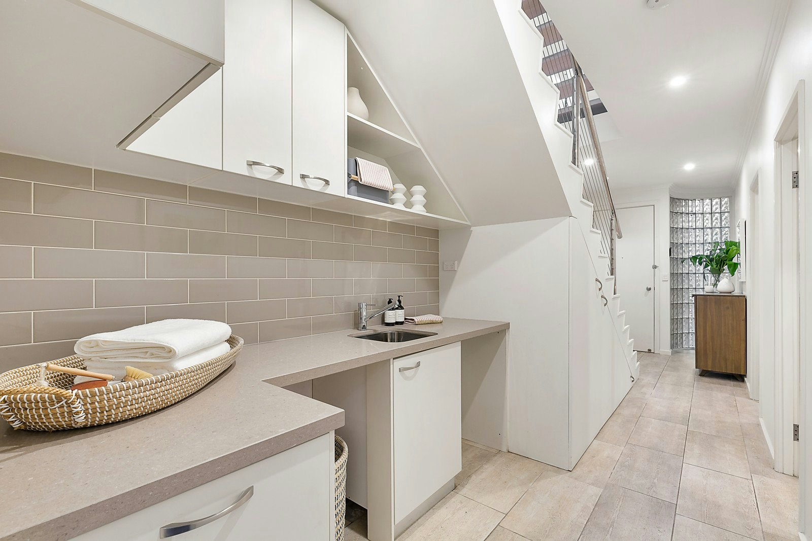 24/15 Beach Street, Port Melbourne, VIC